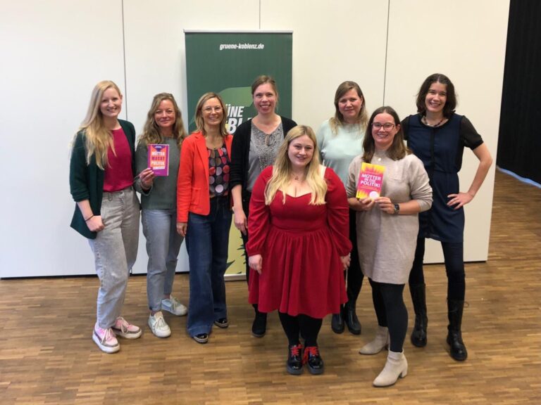 Pressemitteilung: Lesung Mütter in der Politik